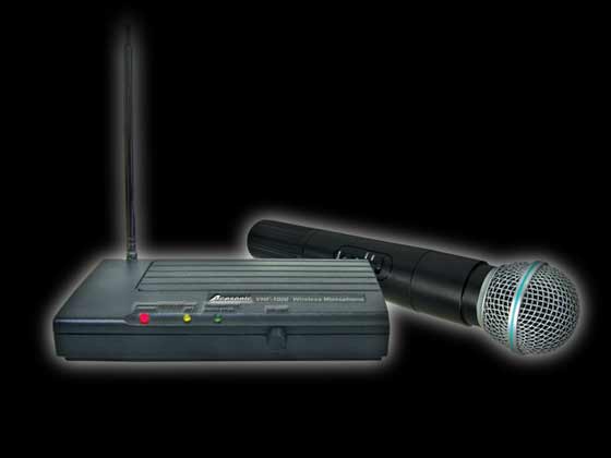 Acesonic VHF 1000 wireless DJ microphone ideal for karaoke DJ setups and for mobile DJs